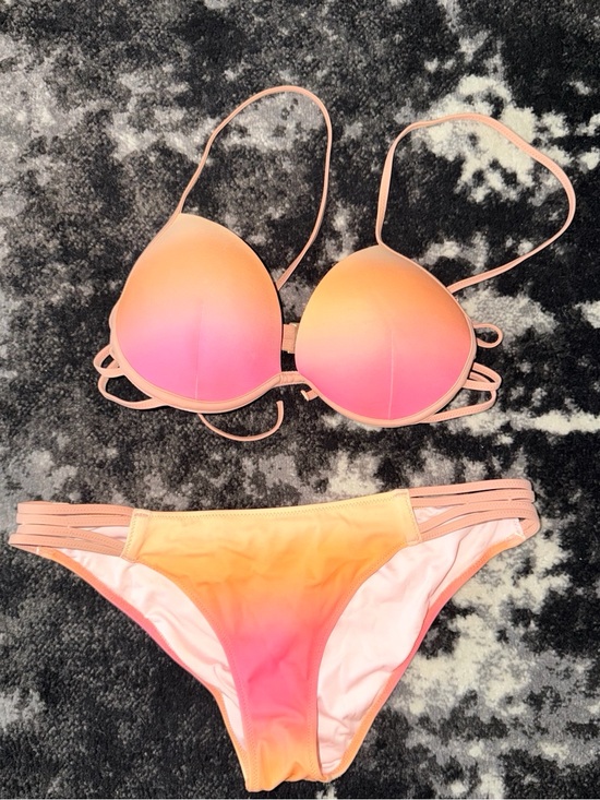 Other - Pink & Orange Ombre Push-Up Bikini Set – Top 34C / Bottoms Medium